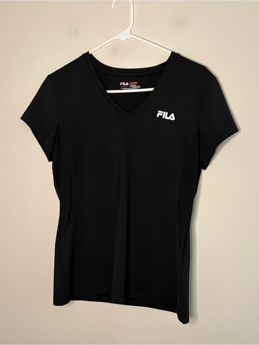 FILA Women's Black V-Neck Performance Tee Medium Shirt Gym sporty